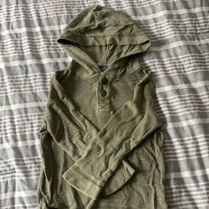 BabyGap long sleeve hoodie thermal T-shirt green